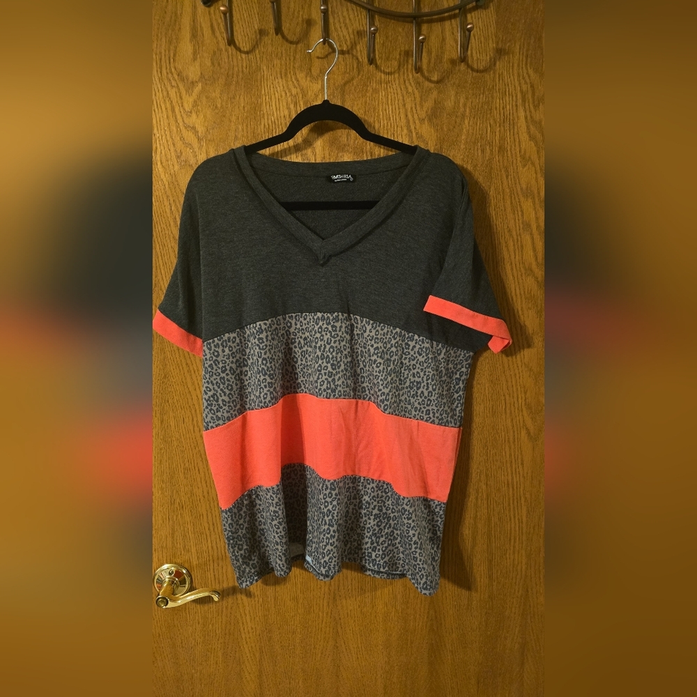 Heimish 2x Orange Gray Colorblock Leopard Print Short Sleeve Worn Once